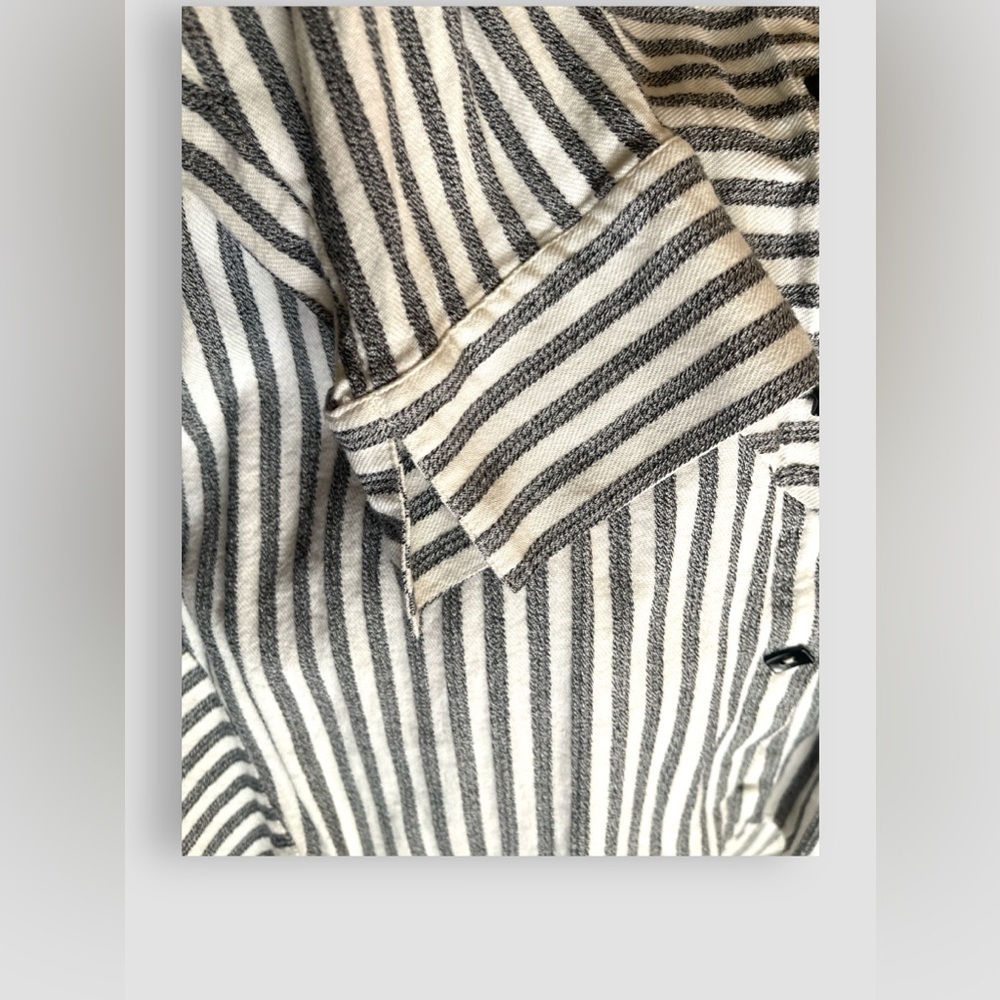 Soft Surroundings Womens Asymmetrical Striped Shirt Tunic Top Lagenlook Gray L - Picture 10 of 12